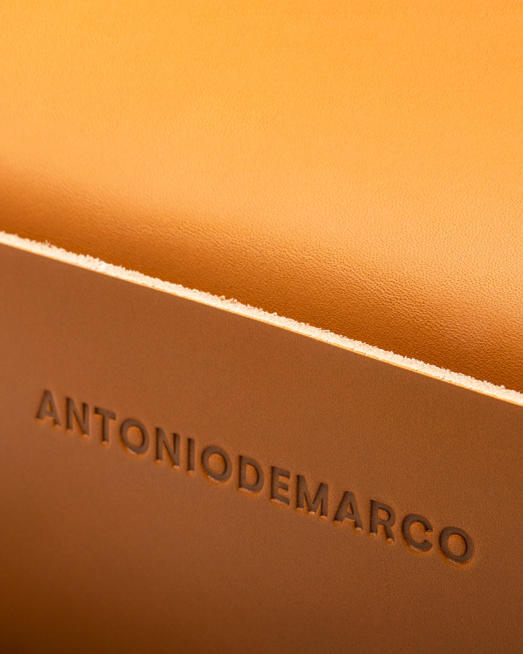 Mod. 021 in Camel
