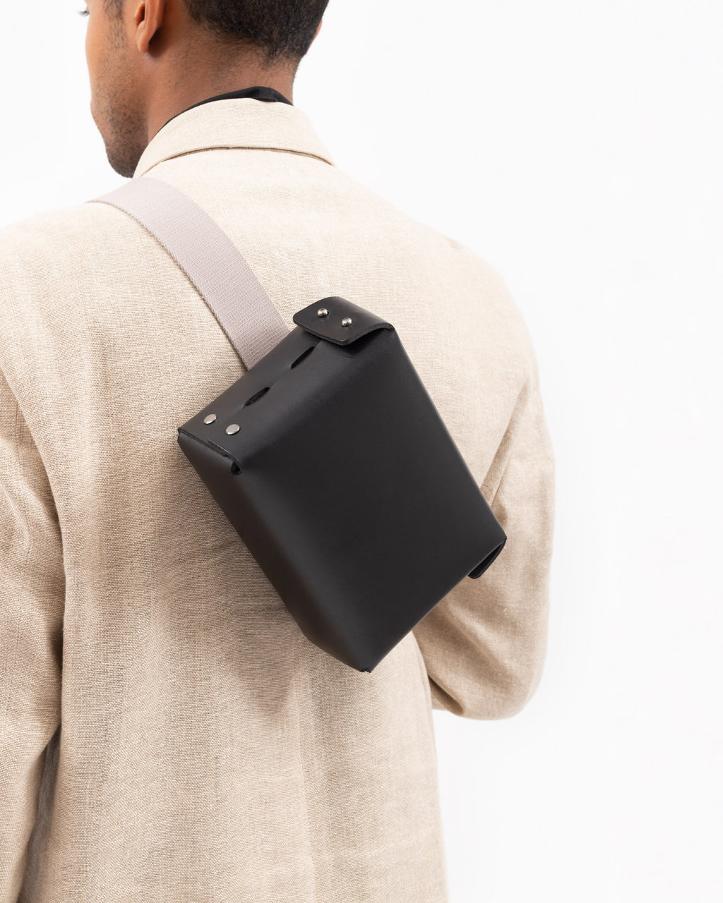 Mod. 021 in Black