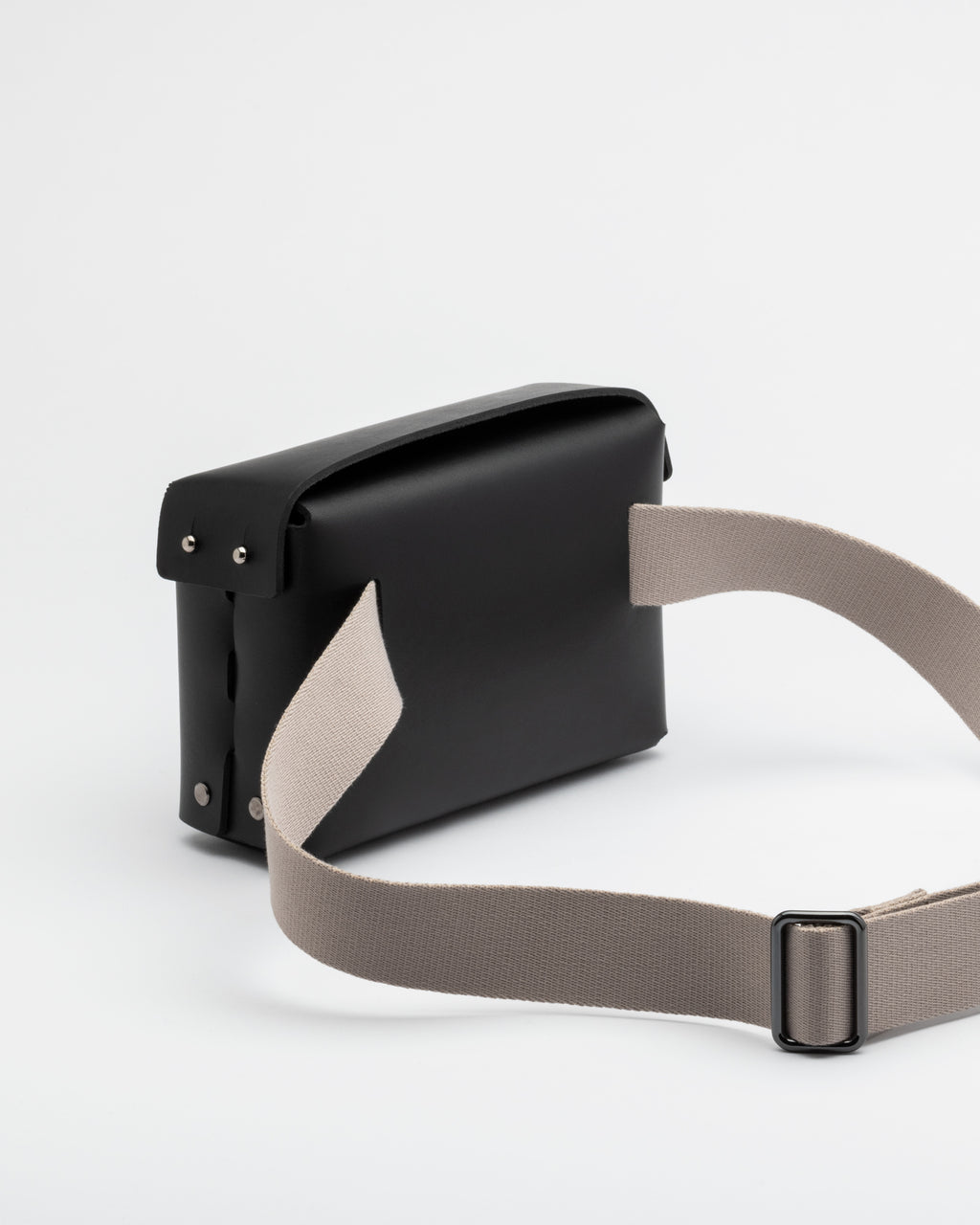 Mod. 021 in Black