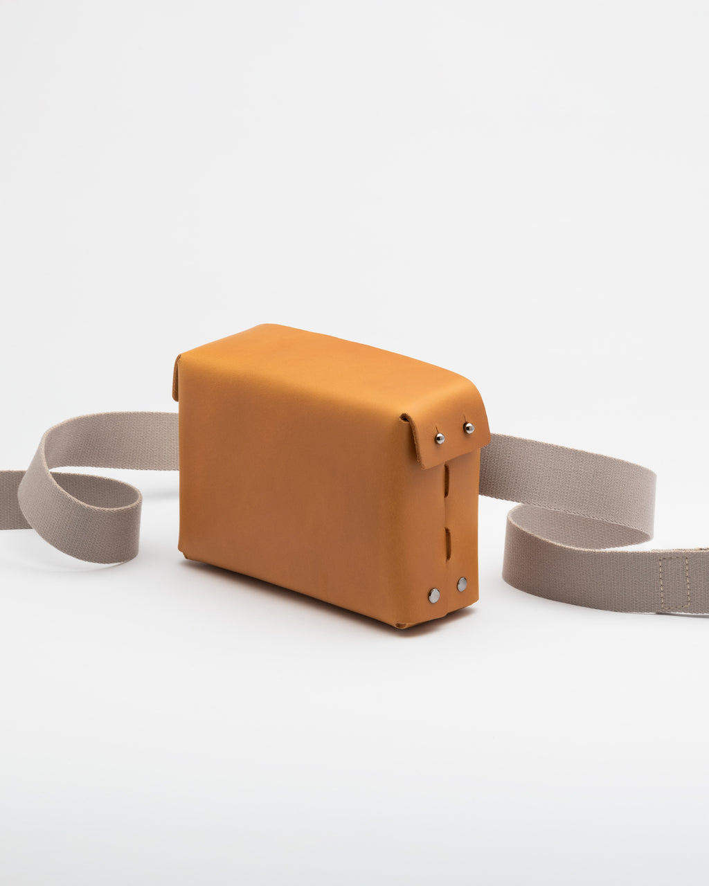 Mod. 021 in Camel