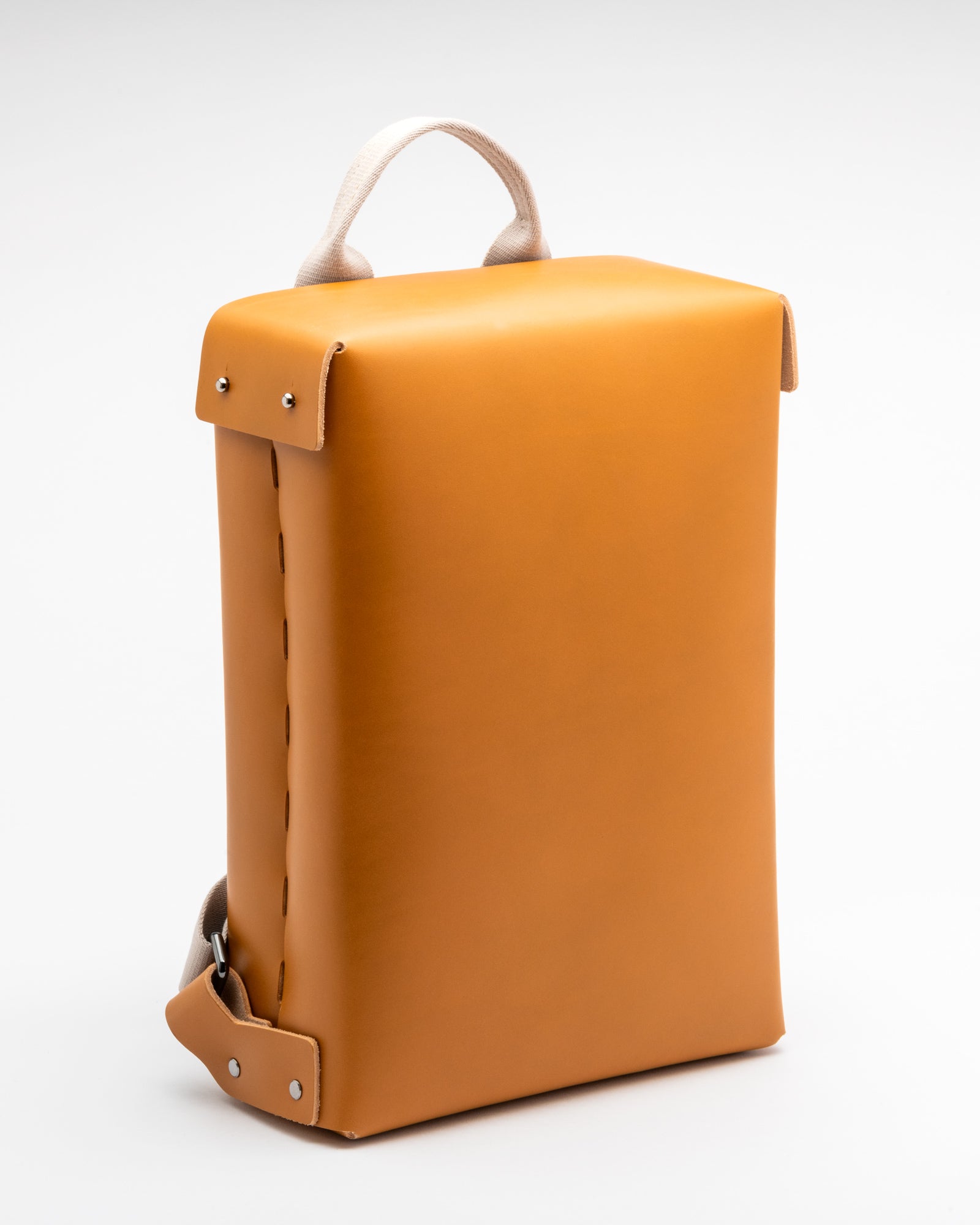 Mod. 035 in Camel