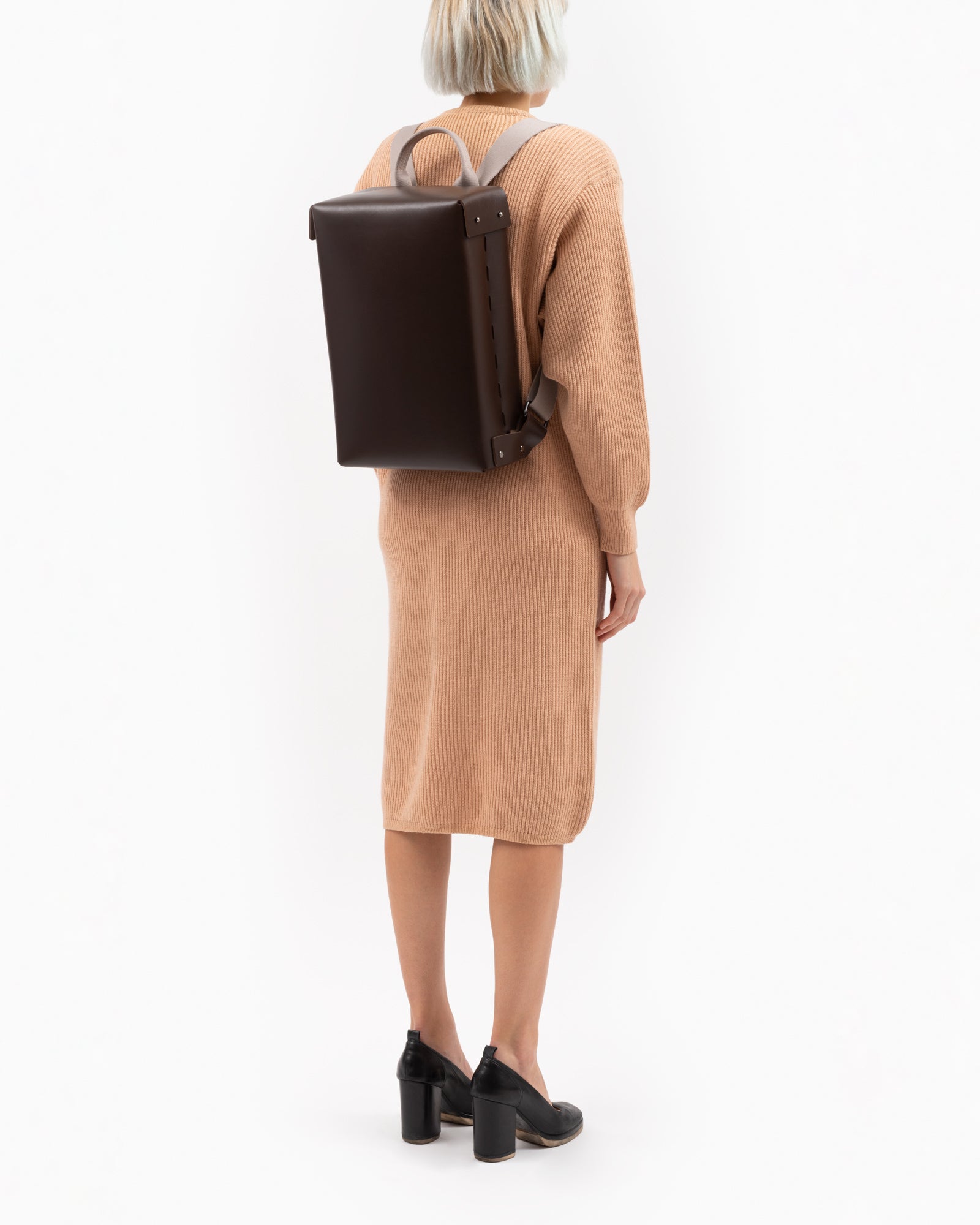 Mod. 035 in Coffee