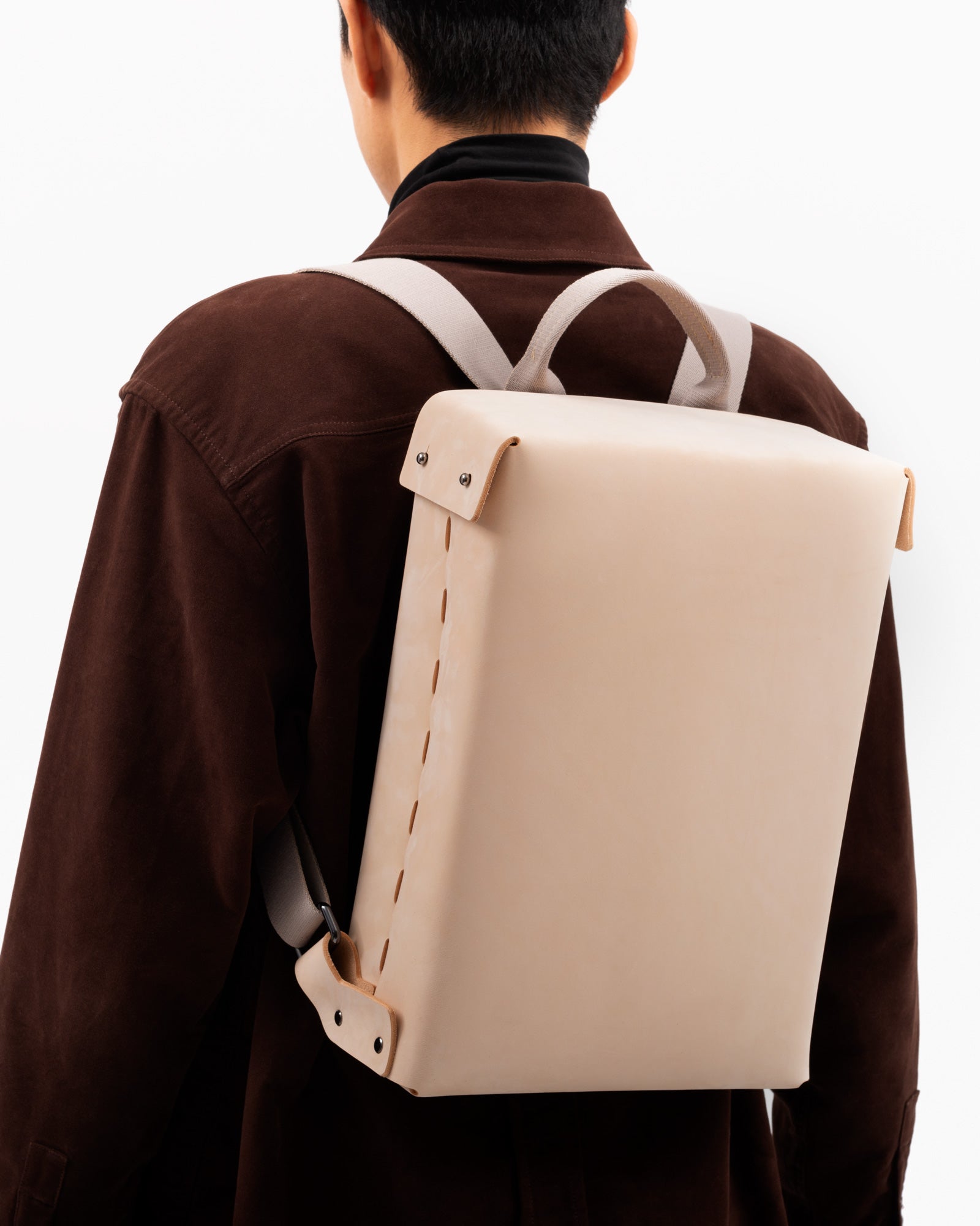 Mod. 035 in Nude Nubuck