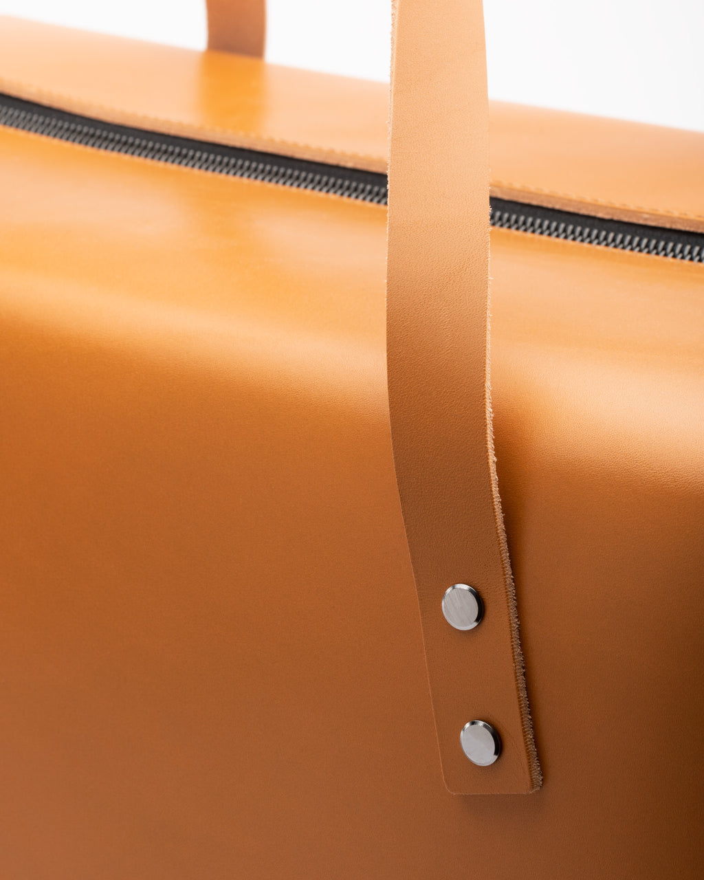Mod. 086 in Camel